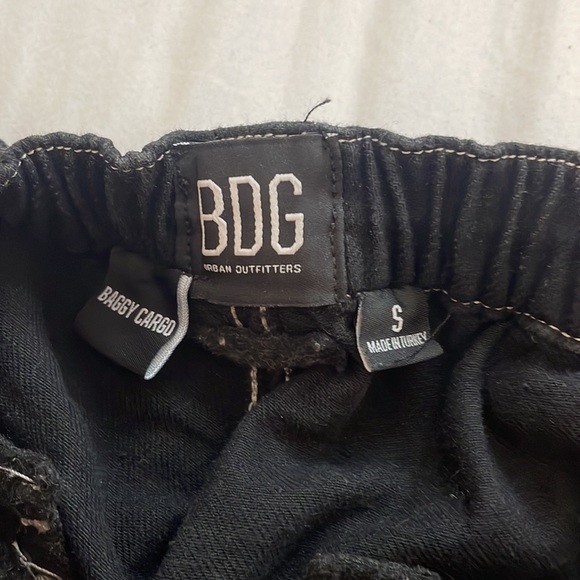 BDG baggy cargos Size Small - Picture 5 of 6